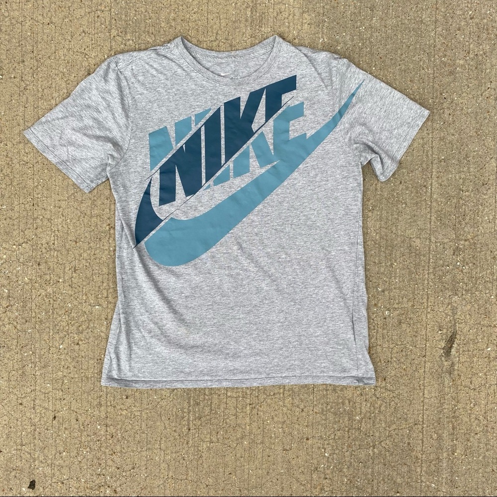 Nike T shirt